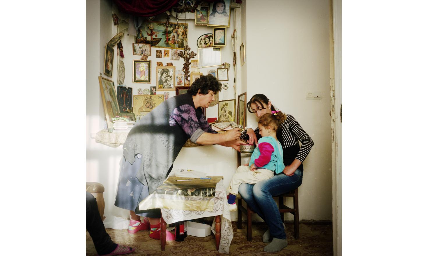 Anoush brings her daughter Lilith to the village's healer. Every night, she has nightmares that keeps her awake.
