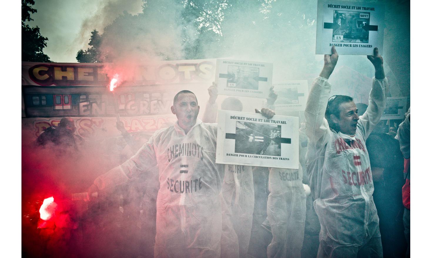 News / Paris spring demonstrations Against the new labour law reform project