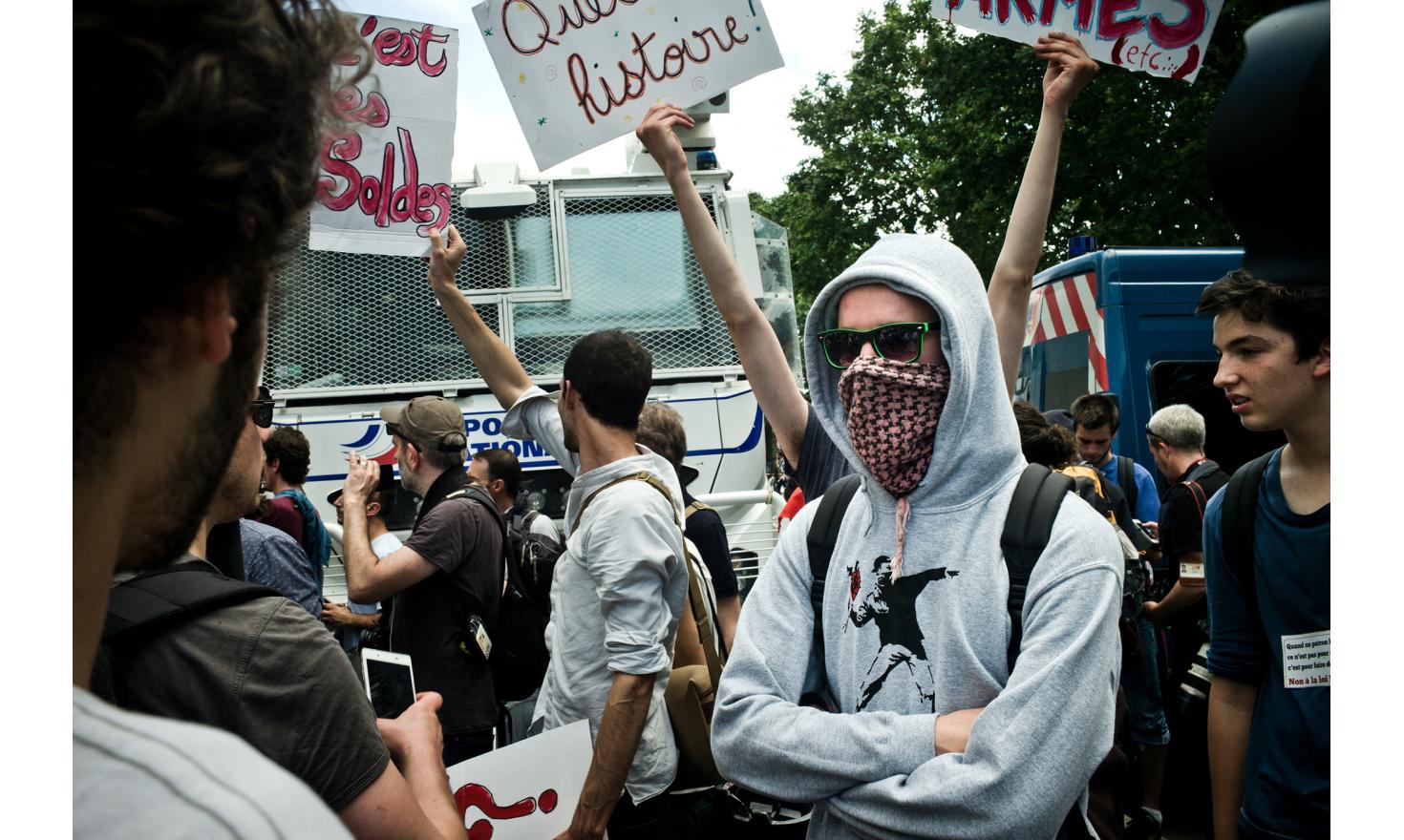 News / Paris spring demonstrations Against the new labour law reform project