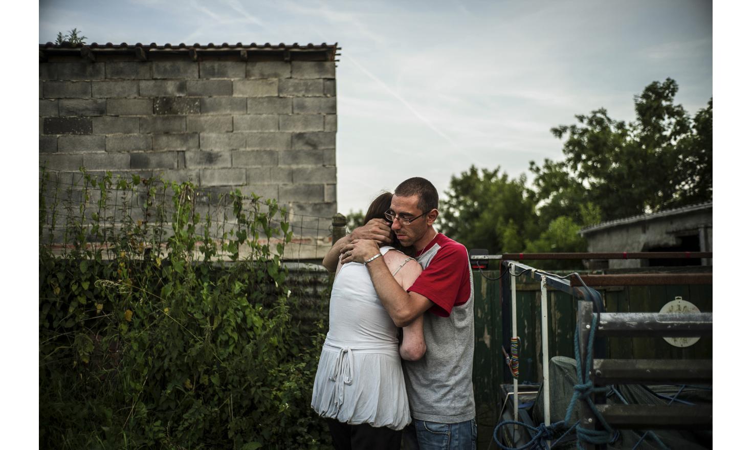 ©Ulrich Lebeuf / M.Y.O.P Jérôme, Isabelle's son, came to visit her. He does not have his driver licence. A friend drove him here. Today, Jérôme does not talk to his mother. He told her that she was a bad mother and that she never took care of him.