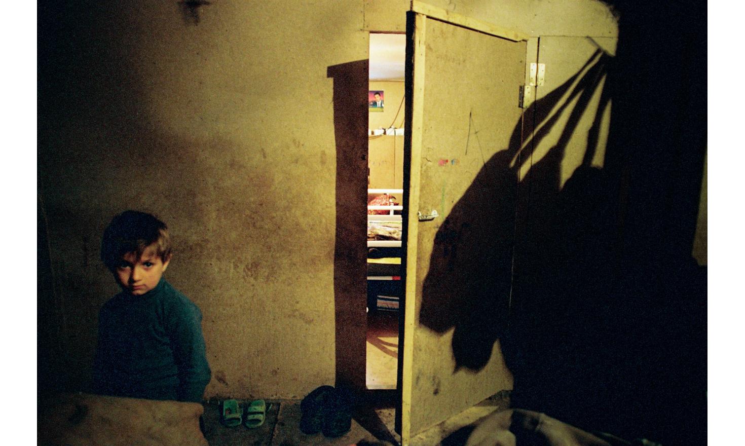 The Al Kivo refugee camp has been home to around one thousand refugees for the last three years, housing both families and the sick. It was constructed by a French NGO organisation. Nasran, Ingushetiya, february 2003