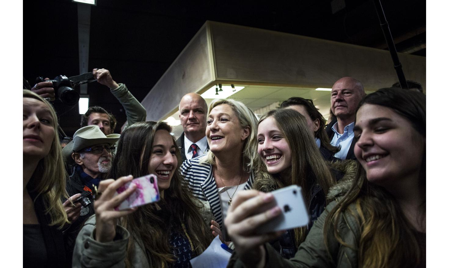 Marine Le Pen. Meeting in Avignon and Pontet. Departmental elections, March 2015.